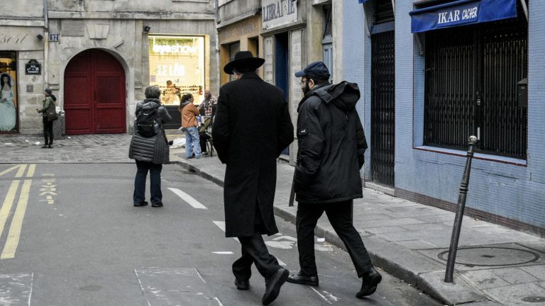 Europe’s Jews “live in fear again”, deplores the European Commission