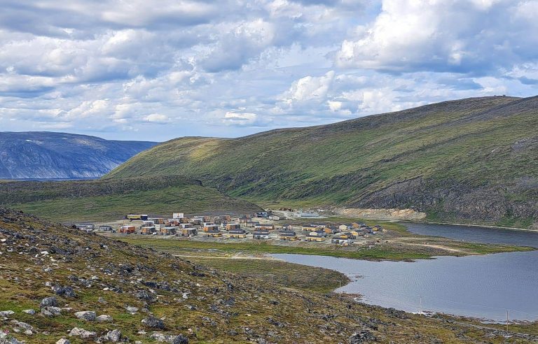 Governments blamed for Inuit housing woes