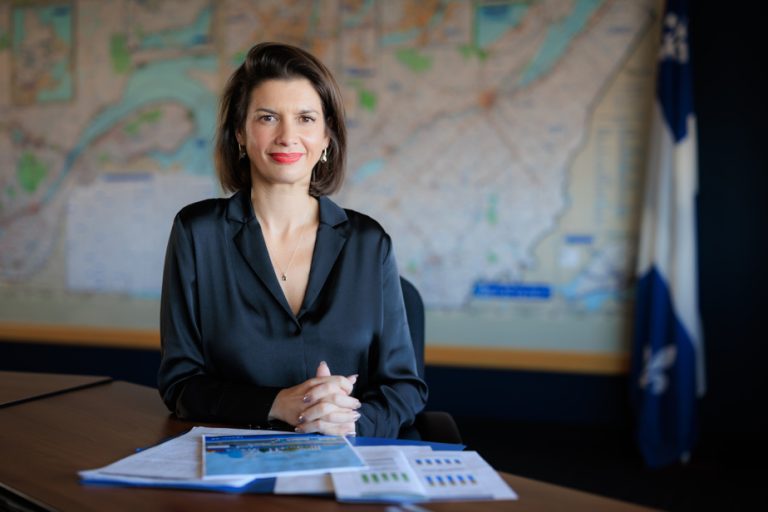 Interview with Geneviève Guilbault |  The government lacks expertise in public transportation