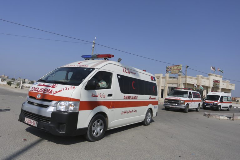 Israel and Hamas at war, day 26 |  First ambulances carrying wounded from Gaza enter Egypt