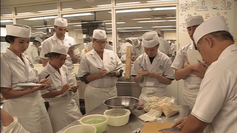 Japan: discovering the prestigious Tokyo Sushi Academy