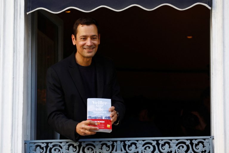 Jean-Baptiste Andrea wins the Goncourt for Veiller sur elle