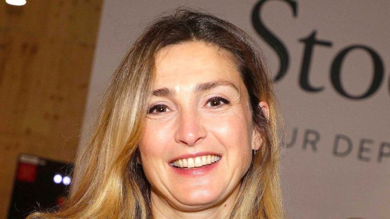 Julie Gayet cuts everything off, one year after her marriage to François Hollande