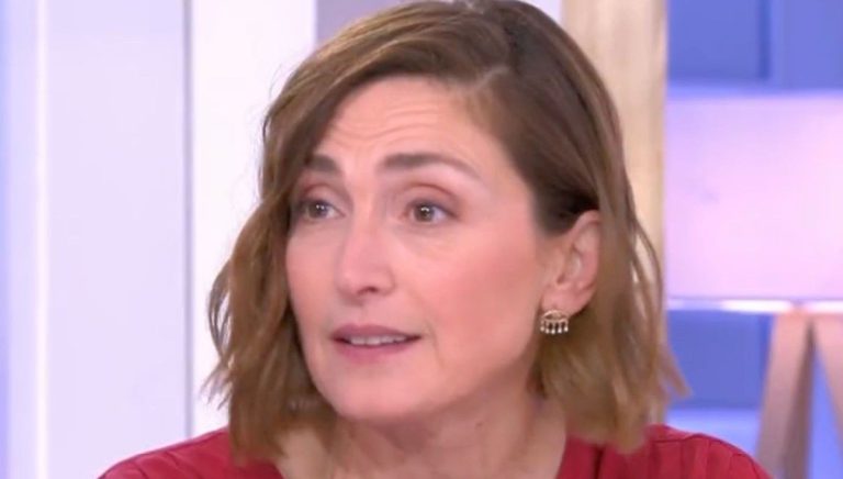 Julie Gayet’s call for help live in “C à vous”