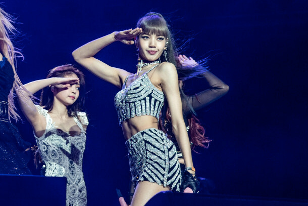 K-pop superstar Lisa banned from Chinese social network