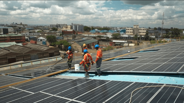 Kenya: the country develops solar energy