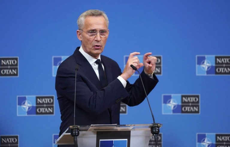 NATO seeks to convince of its support for Ukraine in a gloomy context