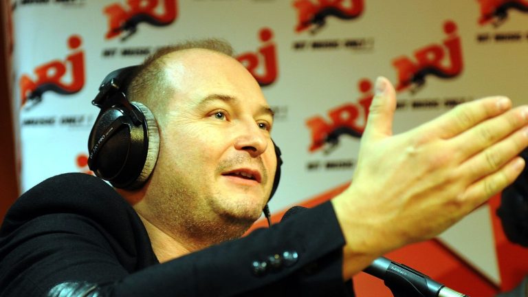 NRJ suspends its broadcast until further notice