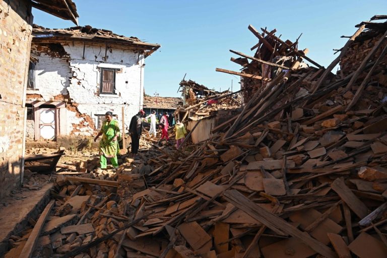 Nepal |  Earthquake death toll rises to more than 157