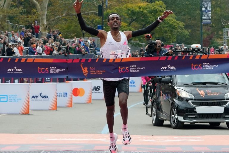 New York Marathon |  Ethiopian Tamirat Tola sets new New York record