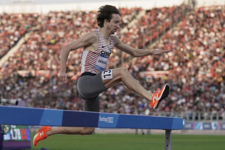 Pan American Games |  Jean-Simon Desgagnés wins gold in the 3000m steeplechase