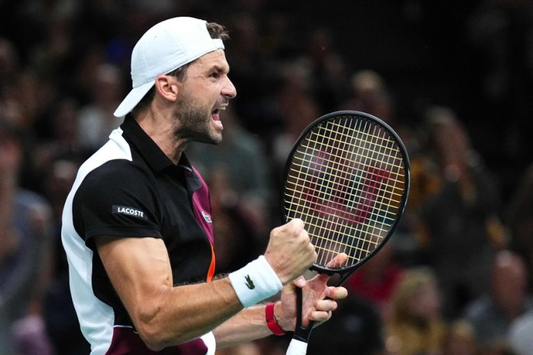 Paris Masters |  Grigor Dimitrov advances to the final by beating Stefanos Tsitsipas