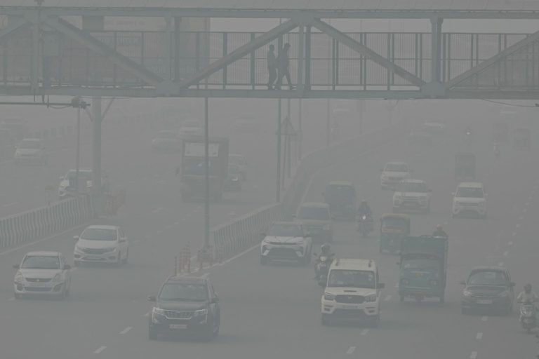 Pollution |  Schools remain closed in New Delhi