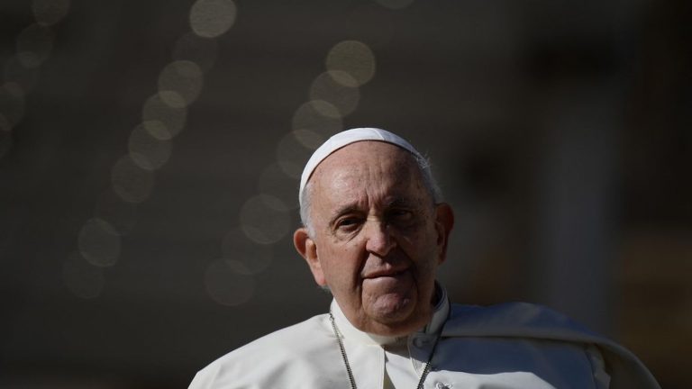 Pope cancels trip to Dubai due to “flu symptoms”