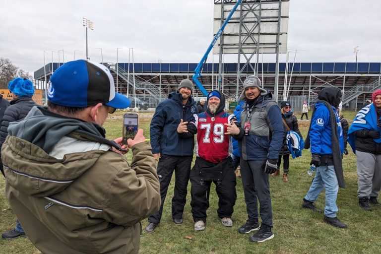 Postcard |  A little Alouettes in Kingston