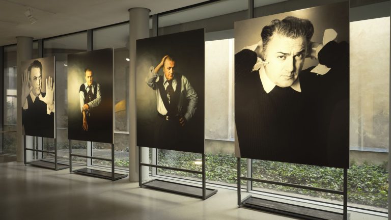 REPORTING.  Thirty years after his death, Federico Fellini exhibits in Paris