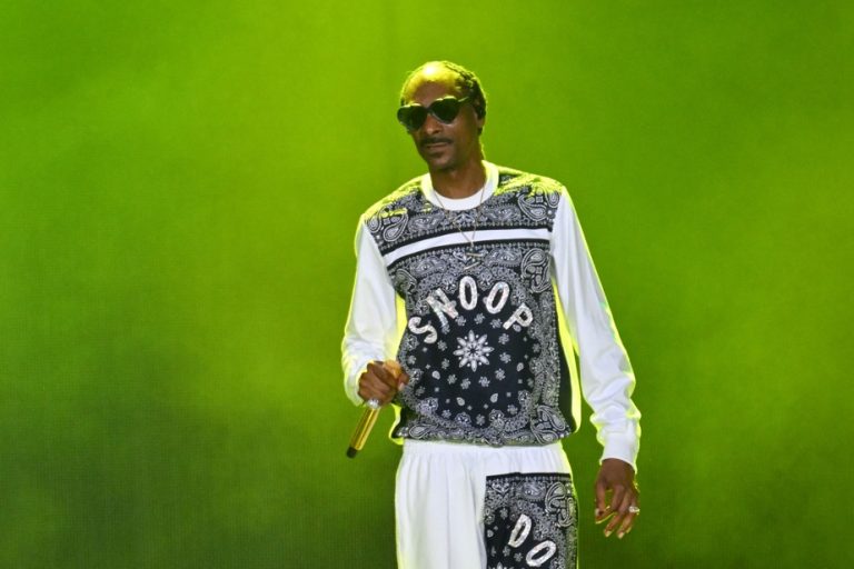 Rapper Snoop Dogg, big cannabis lover, says he’s quit smoking