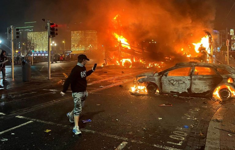 Scenes of chaos in Dublin after knife attack leaves five injured