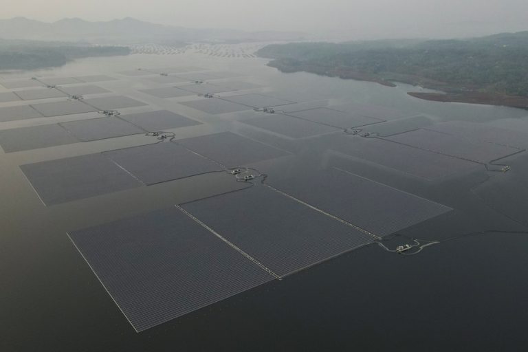 Southeast Asia |  Indonesia inaugurates the region’s largest floating solar farm