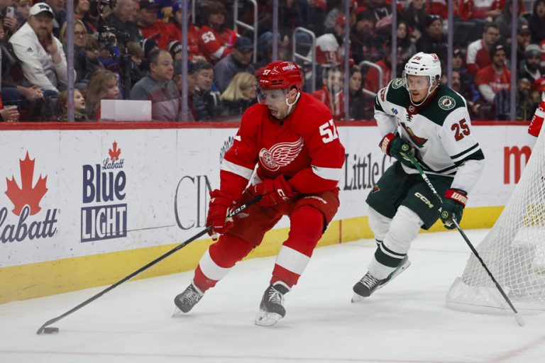 Sunday in the NHL |  Perron scores 300th goal in Red Wings victory