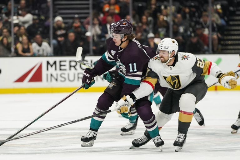 Sunday in the NHL |  The Ducks inflict the Golden Knights with their first setback in regulation time