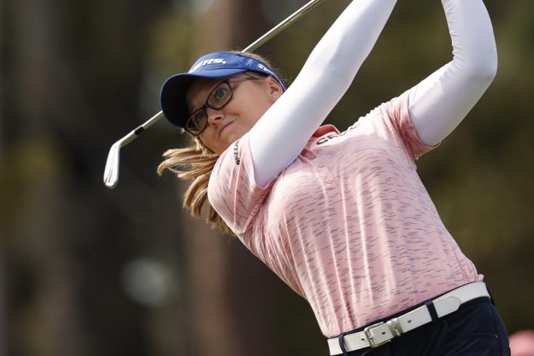 The Annika Tournament |  Brooke Henderson takes control with a brilliant score of 62