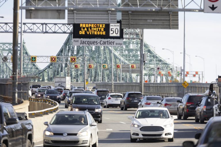 The Jacques-Cartier Bridge closed due to a demonstration