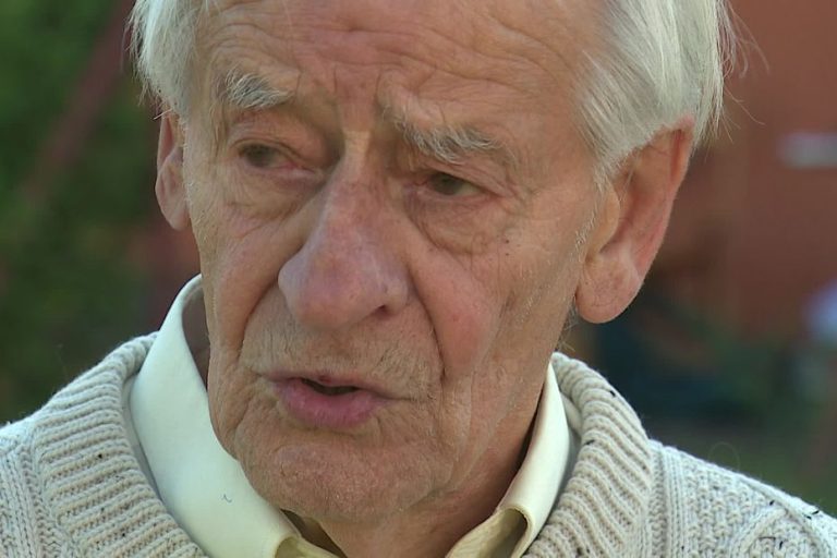 Tireless activist, pillar of the struggle of Lip workers, Charles Piaget died in Besançon