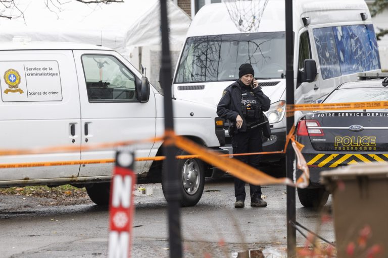 Toddler shot dead in Bois-des-Filion |  The Sûreté du Québec searches the banks for clues