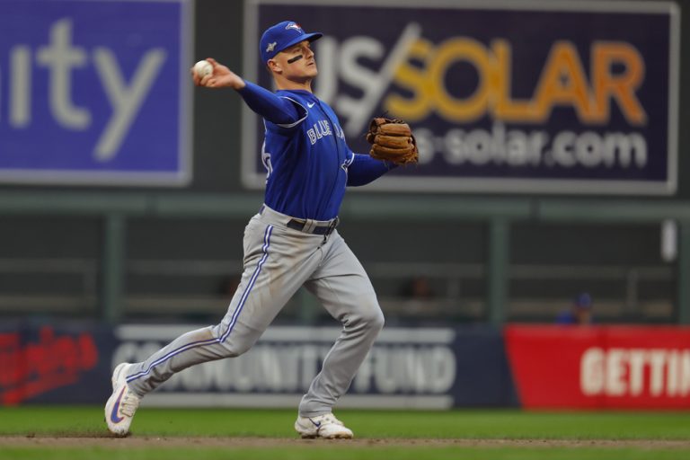 Toronto Blue Jays |  Golden Gloves for Chapman, Kiermaier and Berrios