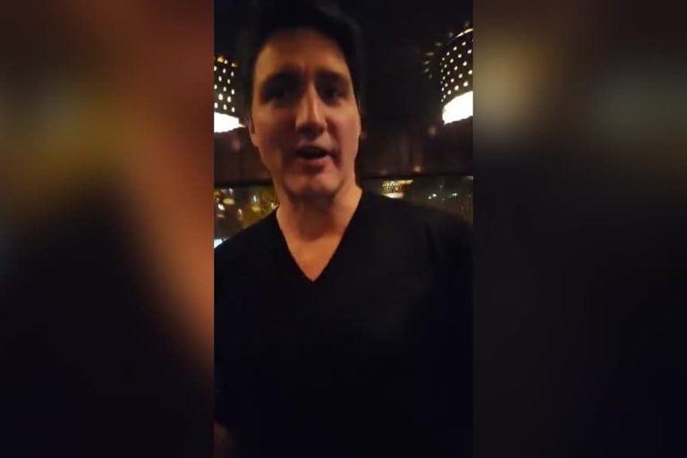 Trudeau heckled in a restaurant |  Around a hundred police officers deployed in Vancouver