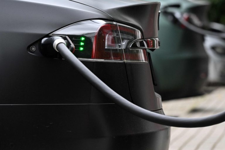 United States |  Electric vehicle sales record