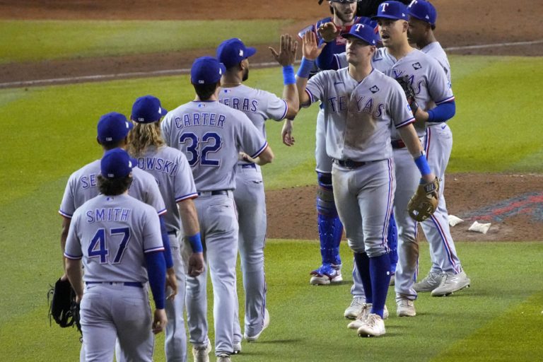 World Series |  Rangers one step away from top honors after 11-7 win