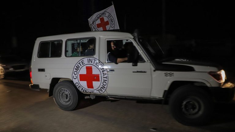 a new group of 17 hostages, including 14 Israelis, was released and handed over to the Red Cross