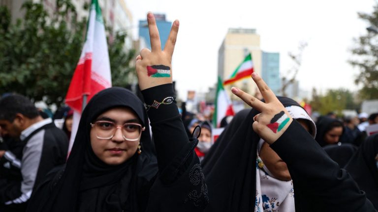 hundreds of rallies in Iran against the United States and Tel Aviv