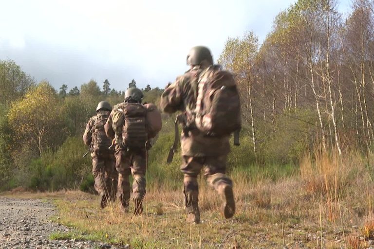 images of the training of Ukrainian soldiers in France