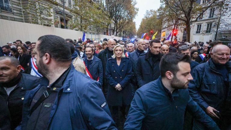 in the Parisian procession against anti-Semitism, the presence of the National Rally divides