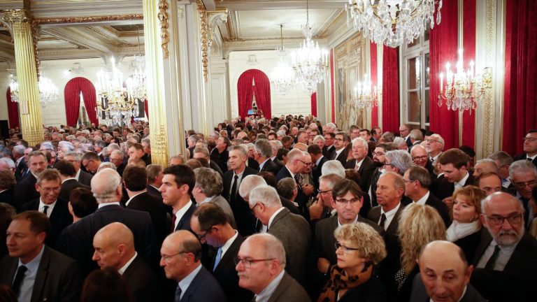 mayors boycott Emmanuel Macron’s cocktail at the Elysée, “a communication operation”