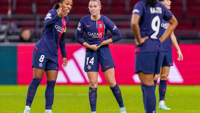 the Parisiennes already have their backs to the wall… Follow the Champions League match