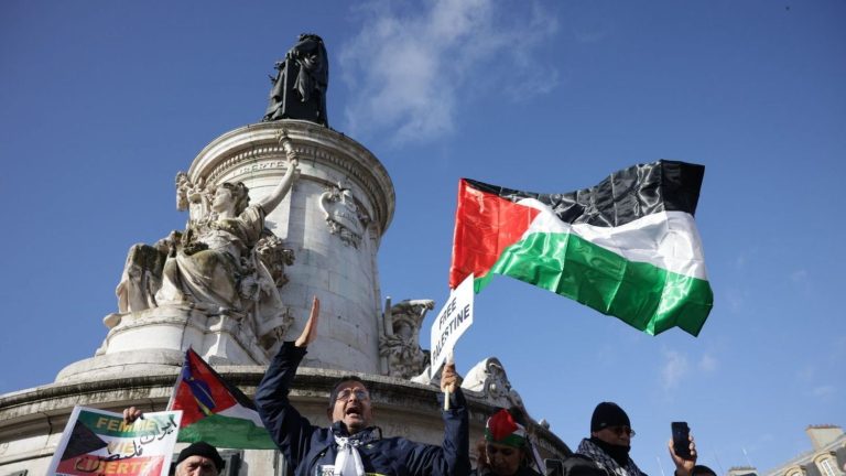 the pro-Palestinian demonstration brought together tens of thousands of people in Paris