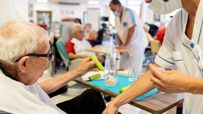 three nursing home residents die of probable food poisoning