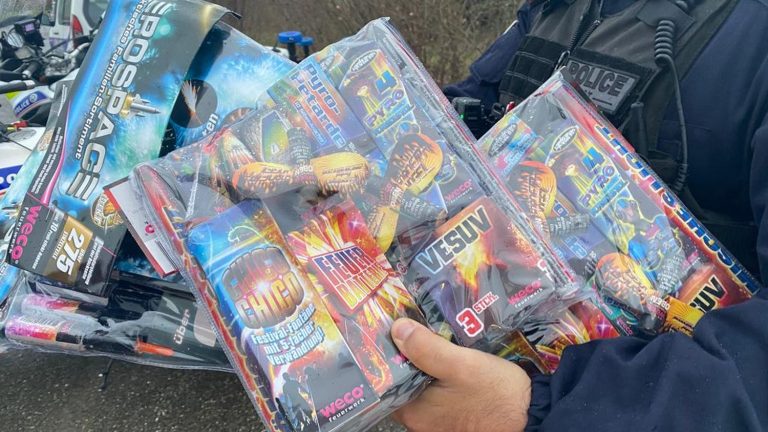 800 fireworks mortars seized a few days before the New Year