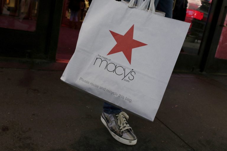 A group of investors wants to buy Macy’s, in financial difficulties