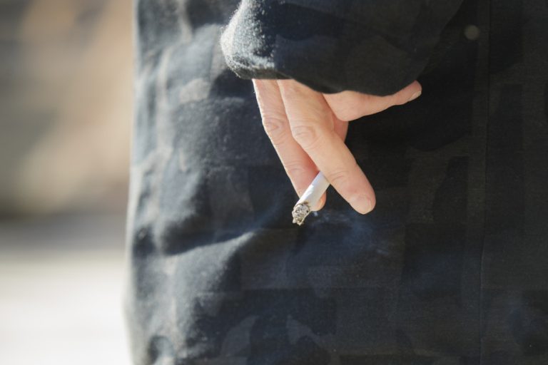 A judge grants a “last chance” to a smoking tenant