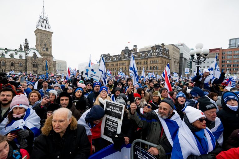 A large pro-Israeli rally took place on Parliament Hill