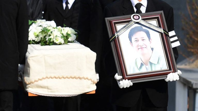 After the death of ‘Parasite’ actor Lee Sun-kyun, the role of the media and the police blamed