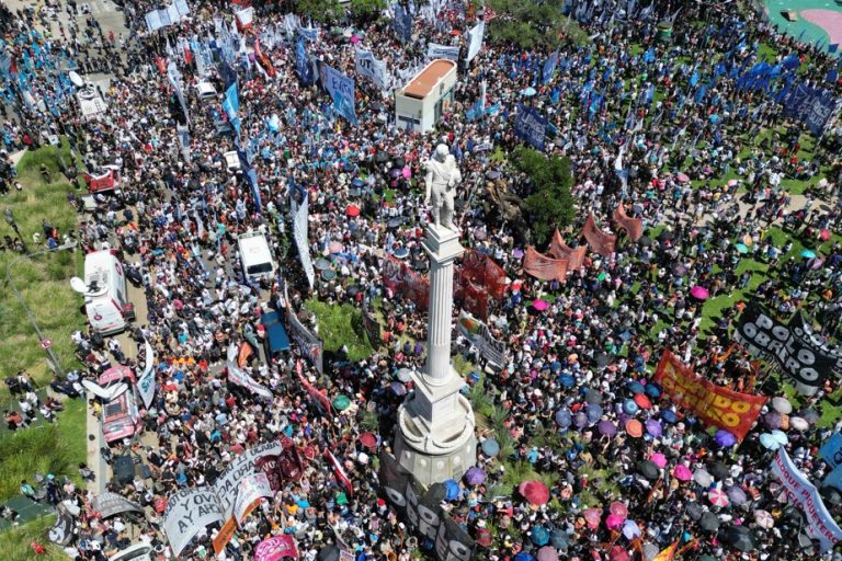 Argentina |  Demonstration against Milei’s deregulatory “mega-decree”