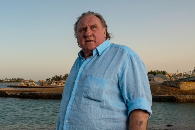 Artists go to the front for Depardieu