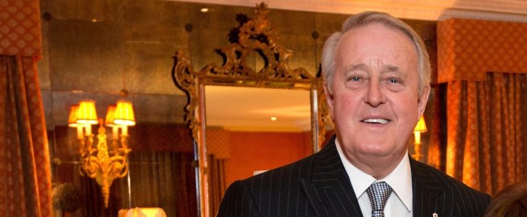 Brian Mulroney believes that Francophones must give much more to their institutions