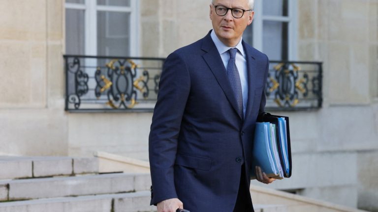 Bruno Le Maire calls on LR to “take up the Senate version”